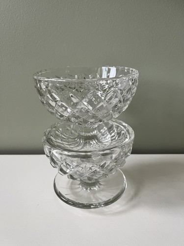 Deco vintage pressed glass - x,