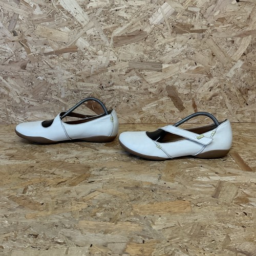 Clarks size artisan - size,