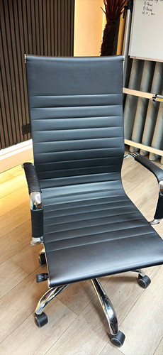 Black faux leather executive - black,