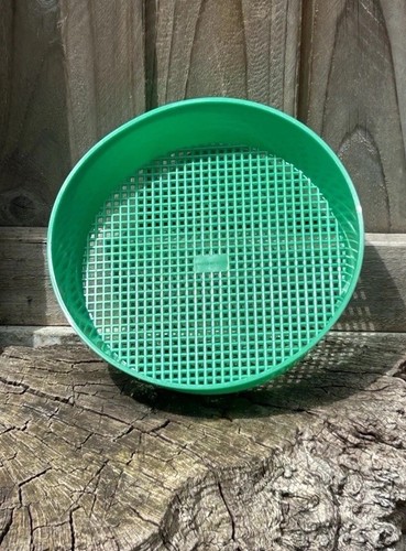 Gold panning pay dirt - gold,