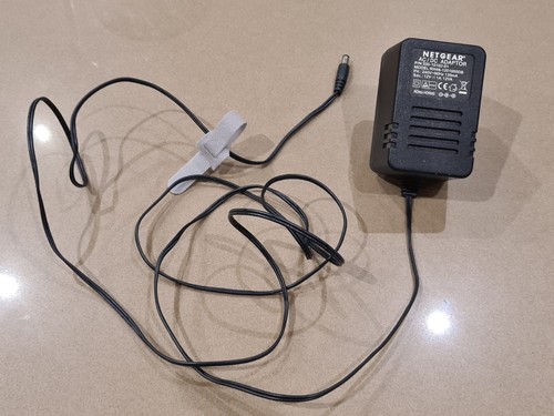 Genuine netgear adaptor - ac/dc,