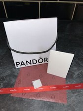 Pandora Pop up Charm