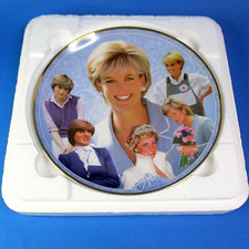 Danbury Mint Royal Worcester Collector Plate - Diana: England's Rose - with COA