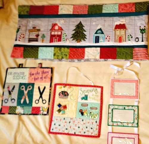 Candy cane lane bench - cane,