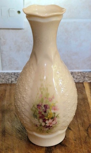 Stunning cream floral irish - cream,