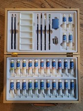 Reeves Wooden Boxed Set Of 26 x Watercolour Paints, Brushes, Pallete & Rubber