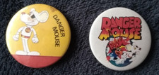 2x Danger Mouse Pin Badges 1982 Vintage Original