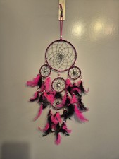 Large Pink & Black Traditional Dreamcatcher With Feathers & Bead Great Condition