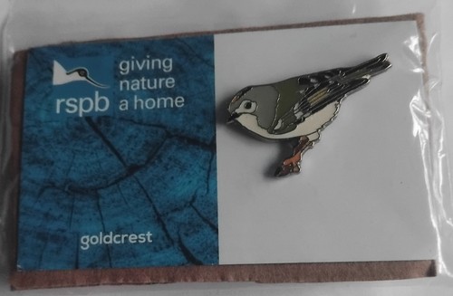 Rspb pin badge - badge, goldcrest