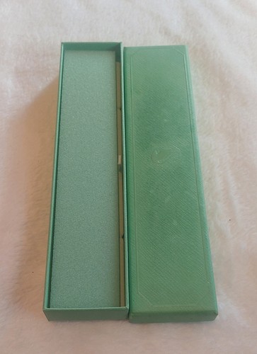 Swarovski green gift - green,