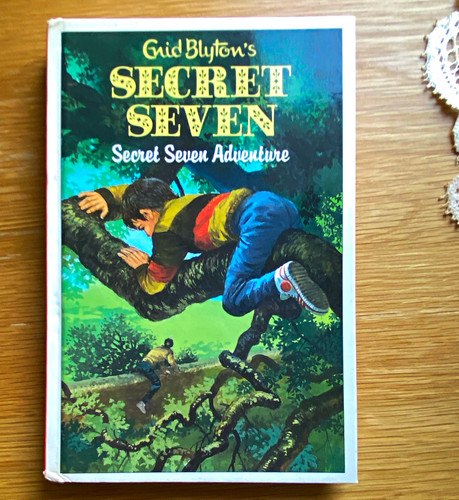 Enid blyton secret - blyton, seven