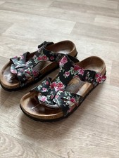 Birkenstock black floral Narrow Fit Sandal - size 36 