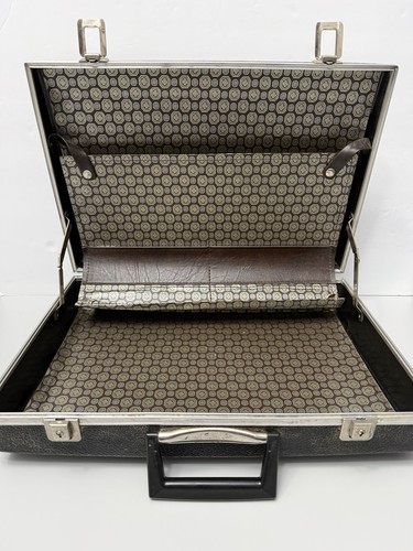 Vintage black hard shell - black,