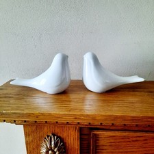 *SMALL* PAIR (2) CERAMIC DELICATE BIRDS SHABBYCHIC ORNAMENT GIFT HOME DECOR LOVE