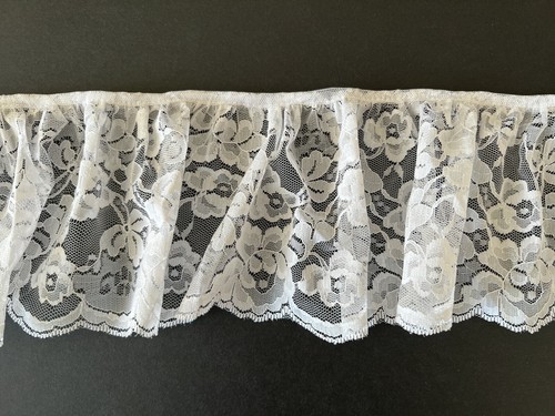 Yards vintage ruffle lace - 3,