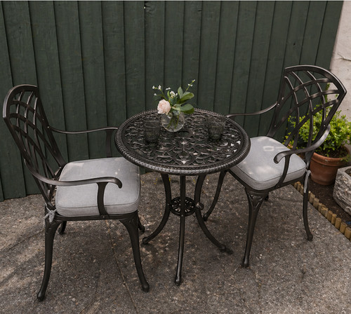 Cast aluminium bistro set - cast,