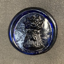 Vintage Art Glass, Blue Wheat Sheaf, Paperweight. Diameter 7cms.