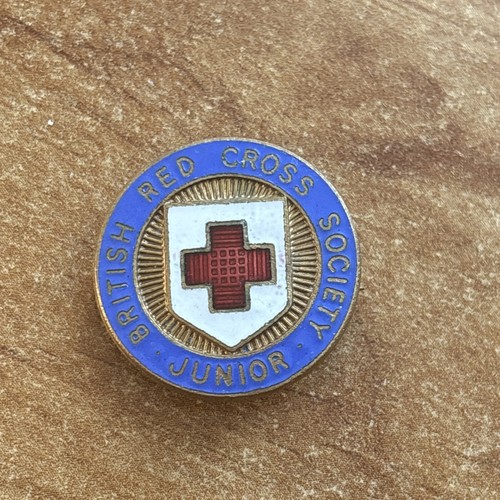 Red cross metal badge - cross, junior