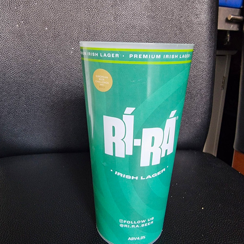 Rí rá irish - rí-rá,
