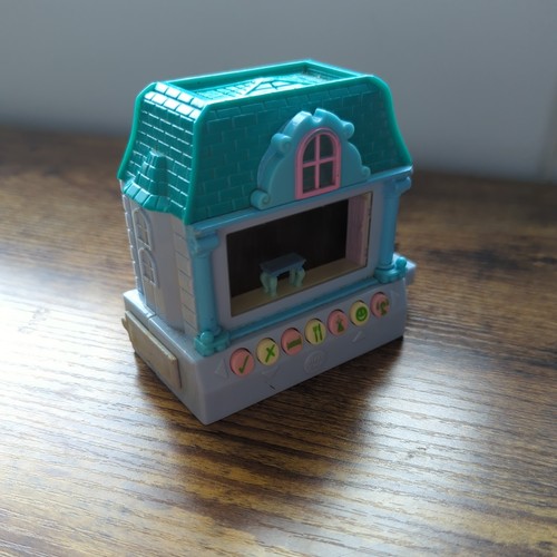 Vintage pixel chix - vintage, house