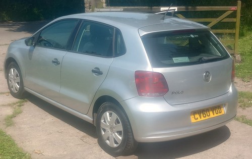 2010 polo petrol - 2010, very