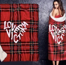 Victoria Secret Sherpa throw