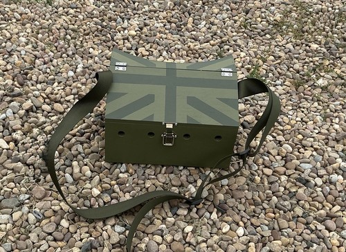 Ferret bow back carry box - back,