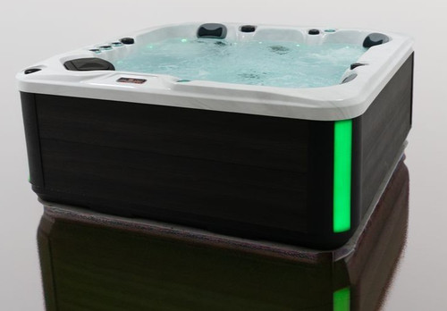 Hot tub seater - hot, 5