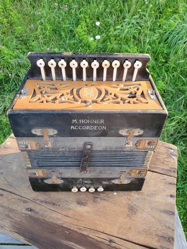 Antique 1910 20s - m., hohner
