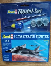 REVELL Model Aircraft Kit