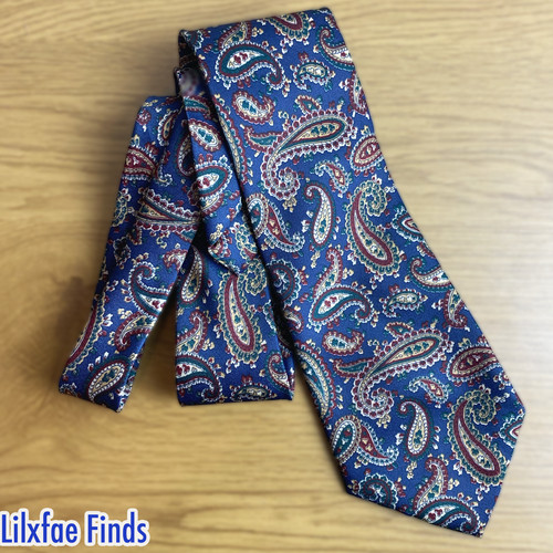 Vintage 1990s does 1940s blue
