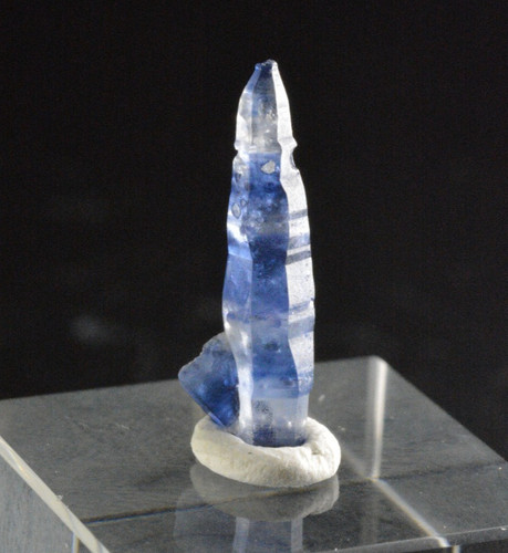 Blue sapphire crystal - sapphire, sri