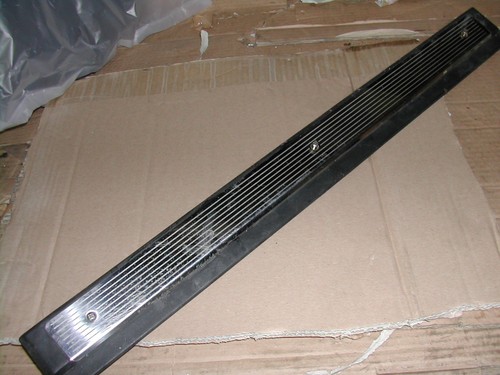 Mgf 1997 door sill step - door,