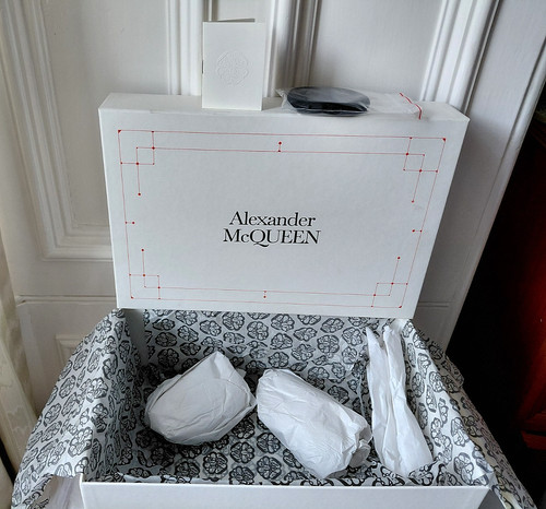 Alexander mcqueen shoe - mcqueen, storage