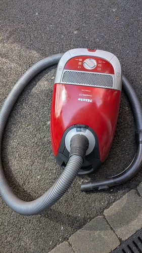 Miele vacuum cleaner full - miele,