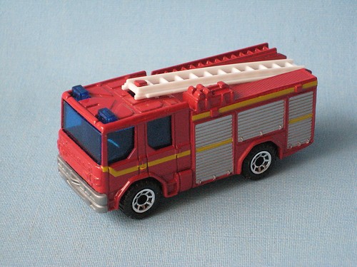 Matchbox dennis sabre fire - dennis,