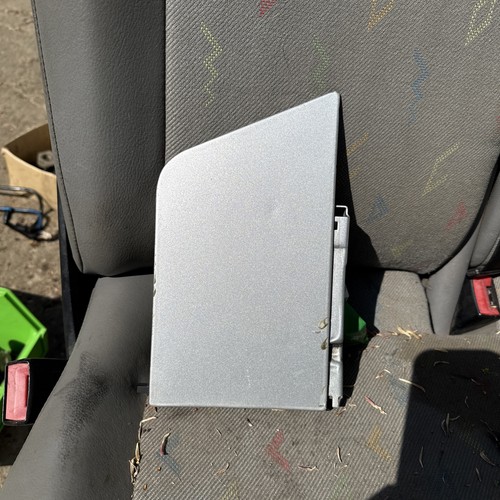 Volkswagen fuel flap - volkswagen,
