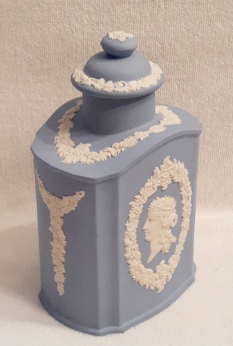 Wedgwood blue jasperware - wedgwood,