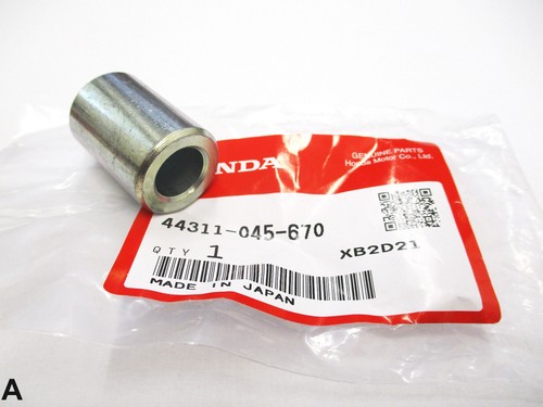 Spacer sleeve bushing front