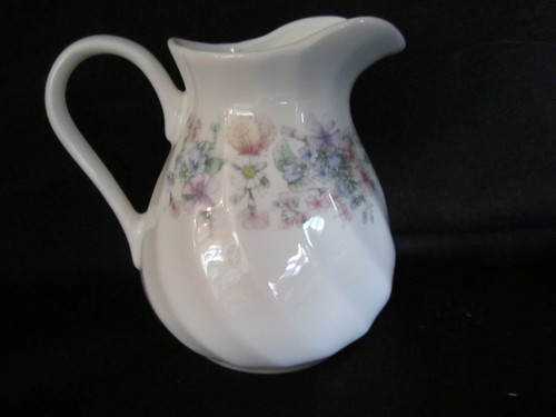 Wedgwood angela creamer - wedgwood,