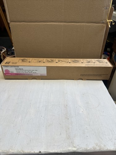 Konica minolta bizhub magenta - konica,