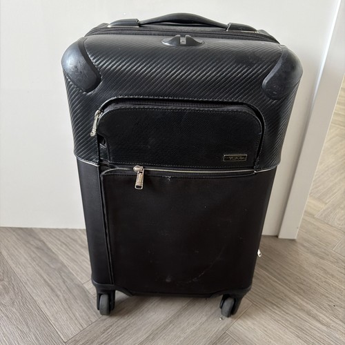 Tumi wheel carry on - wheel,