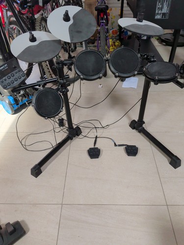 Alesis electronic drum - drum, kit