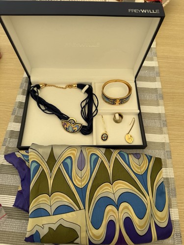 Luxurious freywille hommage - luxurious,