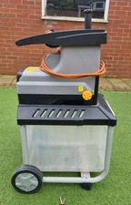 Titan TTB683SHR 2500W Electric