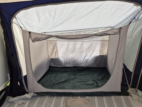 Bradcot 520 sleeping - 520,