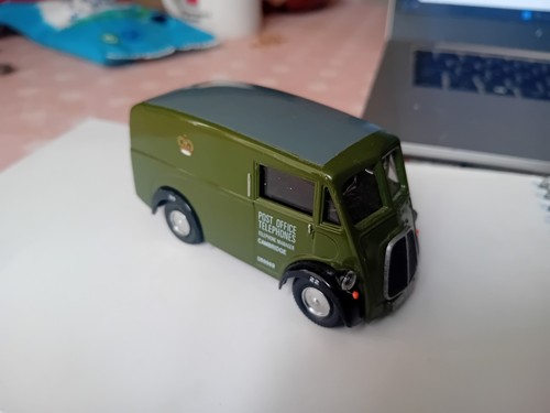 Corgi morris van - corgi,