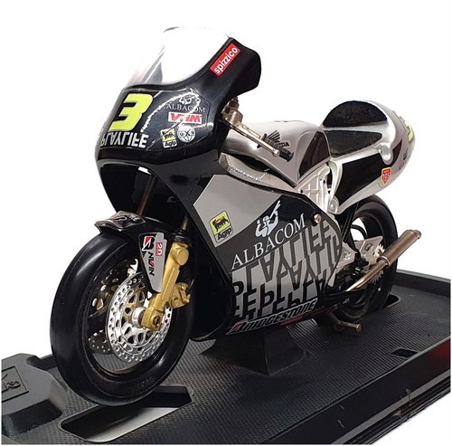Guiloy scale 13687 - scale,