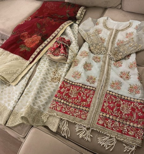 Asian pakistani piece - 4,