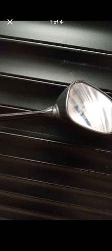 Rear view side mirrors - rear,